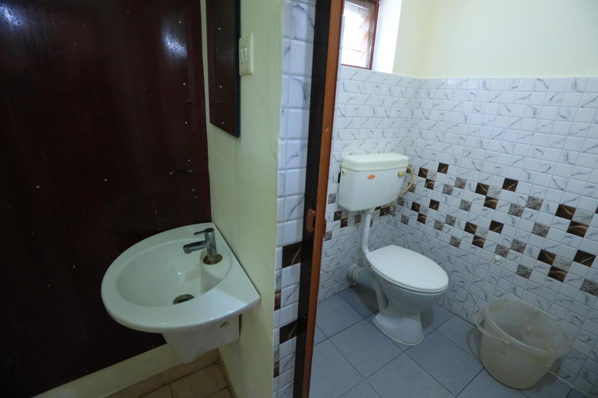 Hotel Gamas Inn Thiruvananthapuram Eksteriør bilde